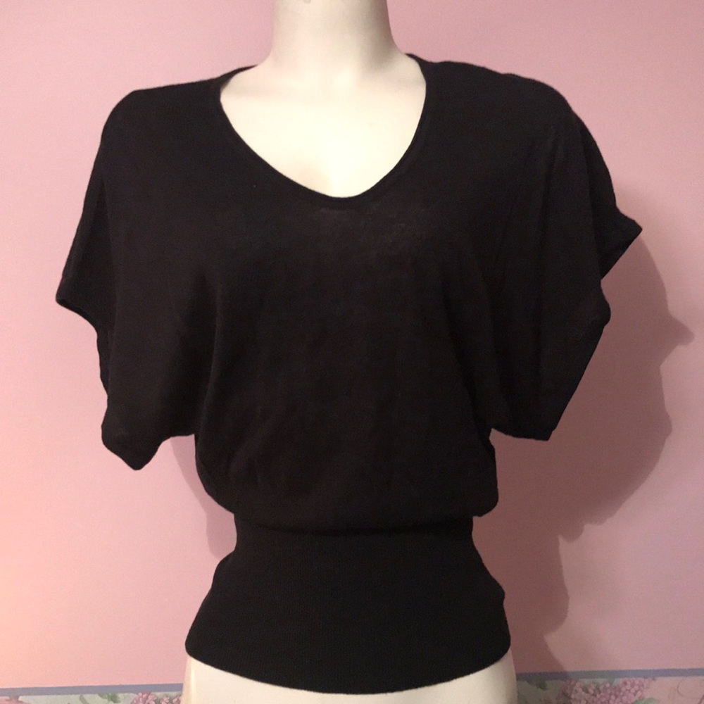 NWT EXPRESS Black Short Sleeve V Neck Sweater - Picture 1 of 7
